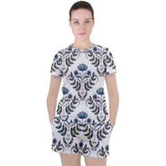 Flower Seamless Pattern Victorian Women s T-shirt And Shorts Set