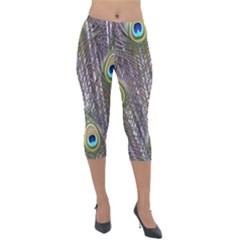 Peacock Bird Feathers Plumage Peacock Lightweight Velour Capri Leggings 