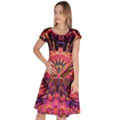 Trippy Garland Classic Short Sleeve Dress