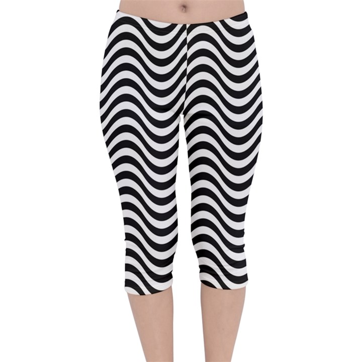 Black White Wave Pattern Wavy Water Seamless Velvet Capri Leggings 