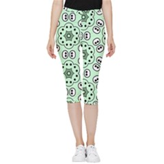 Texture Dots Pattern Inside Out Lightweight Velour Capri Leggings 