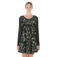 Precision Pursuit: Hunting Motif Camouflage Pattern Long Sleeve Velvet V-neck Dress