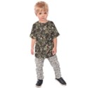 Camouflage Army Survival Uniform Kids  Raglan T-Shirt View1