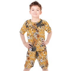 Leaf Yellow Point Flower White Kids  T-shirt And Shorts Set by Grandong