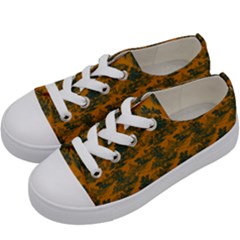 Beware The Slenderman Kids  Low Top Canvas Sneakers by GeekLover