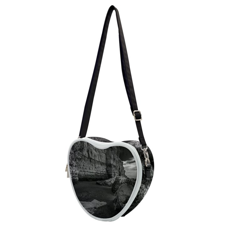 Timeless Shores, Las grutas beach, Rio negro, Argentina Heart Shoulder Bag