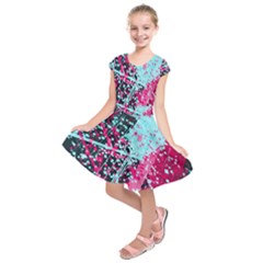 Colorful Splashes Grunge, Abstract Art Kids  Short Sleeve Dress by kyorashop23