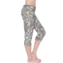 Fantasy floral random pattern Capri Leggings  View4