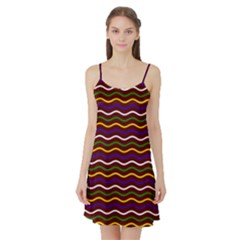 Multicolor Wave Pattern Satin Night Slip