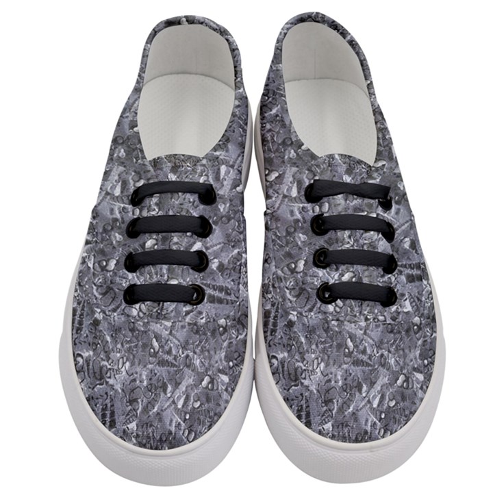 Geologic Marine Life Motif Black And White Print Women s Classic Low Top Sneakers