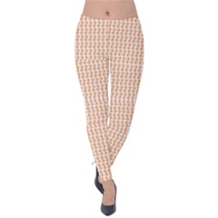 An Orange And White Pattern On A White Background Velvet Leggings