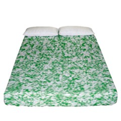 A Green And White Background With Small White Dots Fitted Sheet (california King Size)