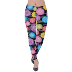 Colorful Snowflakes Pattern Velvet Leggings