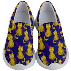 Cats Yellow & Purple Woodland Kitten Pattern Kids Lightweight Slip Ons by CoolDesigns