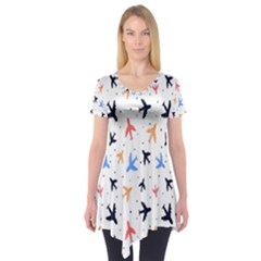 Cute airplanes planes Short Sleeve Tunic 