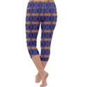 Bitcoin Logo Pattern Capri Yoga Leggings View4