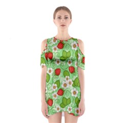 Strawberries Pattern Seamless Shoulder Cutout One Piece Dress