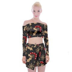 Christmas Pattern With Snowflakes Berries Off Shoulder Top With Mini Skirt Set