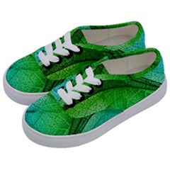 3d Leaves Texture Sheet Blue Green Kids  Classic Low Top Sneakers by Cemarart