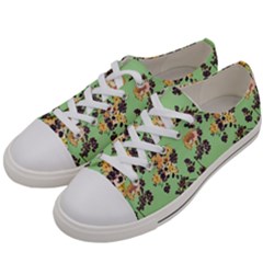 Retro 1880s Flowers Pattern 24 Women s Low Top Canvas Sneakers