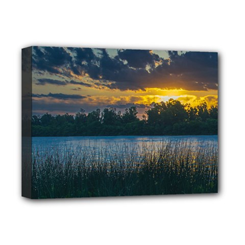 Peaceful Horizons Of Uruguay  Deluxe Canvas 16  X 12  (stretched) 