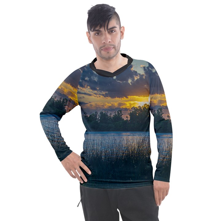 Peaceful Horizons of Uruguay  Men s Pique Long Sleeve T-Shirt