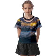 Peaceful Horizons Of Uruguay  Kids  Front Cut T-shirt