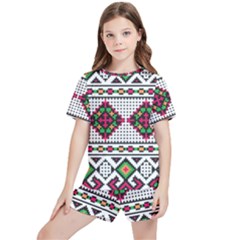 Ukrainian Folk Seamless Pattern Ethnic Ornament Border Element Traditional Kids  T-shirt And Sports Shorts Set