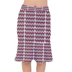 A Red And Black Zigzag Pattern On A White Background Short Mermaid Skirt