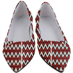 A Red And Black Zigzag Pattern On A White Background Women s Block Heels 