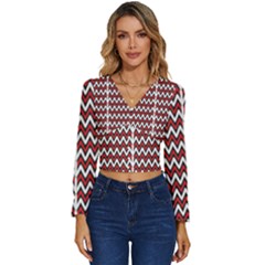 A Red And Black Zigzag Pattern On A White Background Long Sleeve V-neck Top