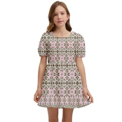 A Pink And Brown Pattern On A White Background Kids  Short Sleeve Dolly Dress