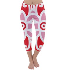 A Red And White Pattern With A Flower On It Capri Winter Leggings 