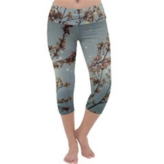 Dreamy Nature Motif Capri Yoga Leggings