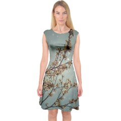 Dreamy Nature Motif Capsleeve Midi Dress