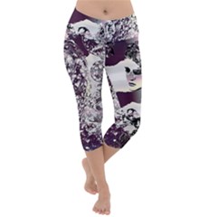 Marina Paper Cut Lightweight Velour Capri Yoga Leggings