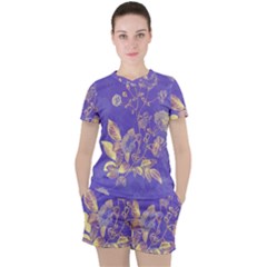 Flower Petal Bouquet Stem Floral Pattern Women s T-shirt And Shorts Set