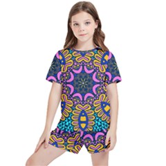 Mandala Fishes   Kids  T-shirt And Sports Shorts Set