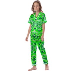 Mandala Flowers   Kids  Satin Short Sleeve Pajamas Set