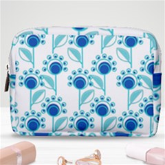 Blue Daisy Minimalist Leaves   Make Up Pouch (medium)