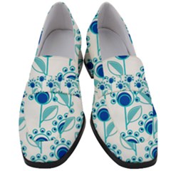 Blue Daisy Minimalist Leaves   Women s Chunky Heel Loafers