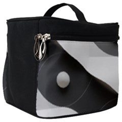 Geometric Design O6 Make Up Travel Bag (big)