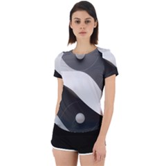 Geometric Design O6 Back Cut Out Sport T-shirt