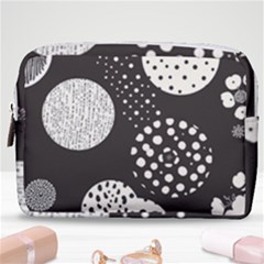 Geometric Design 09 Make Up Pouch (medium)