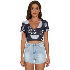 Geometric Design 09 V-neck Crop Top