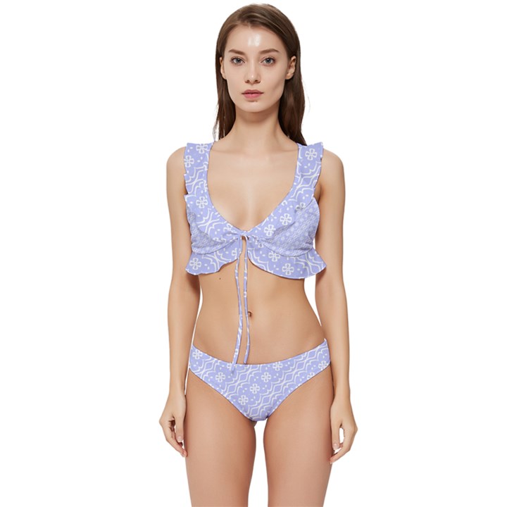 Light purple and white floral pattern Low Cut Ruffle Edge Bikini Set