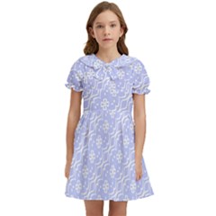 Light Purple And White Floral Pattern Kids  Bow Tie Puff Sleeve Dress