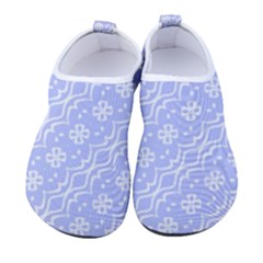 Light Purple And White Floral Pattern Men s Sock-style Water Shoes