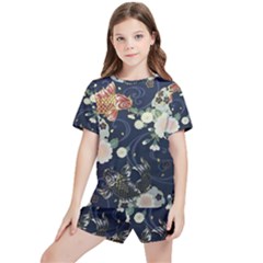 Japanese Wave Koi Illustration Pattern Kids  T-shirt And Sports Shorts Set