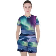 Northern Lights Aurora Night Nature Women s T-shirt And Shorts Set